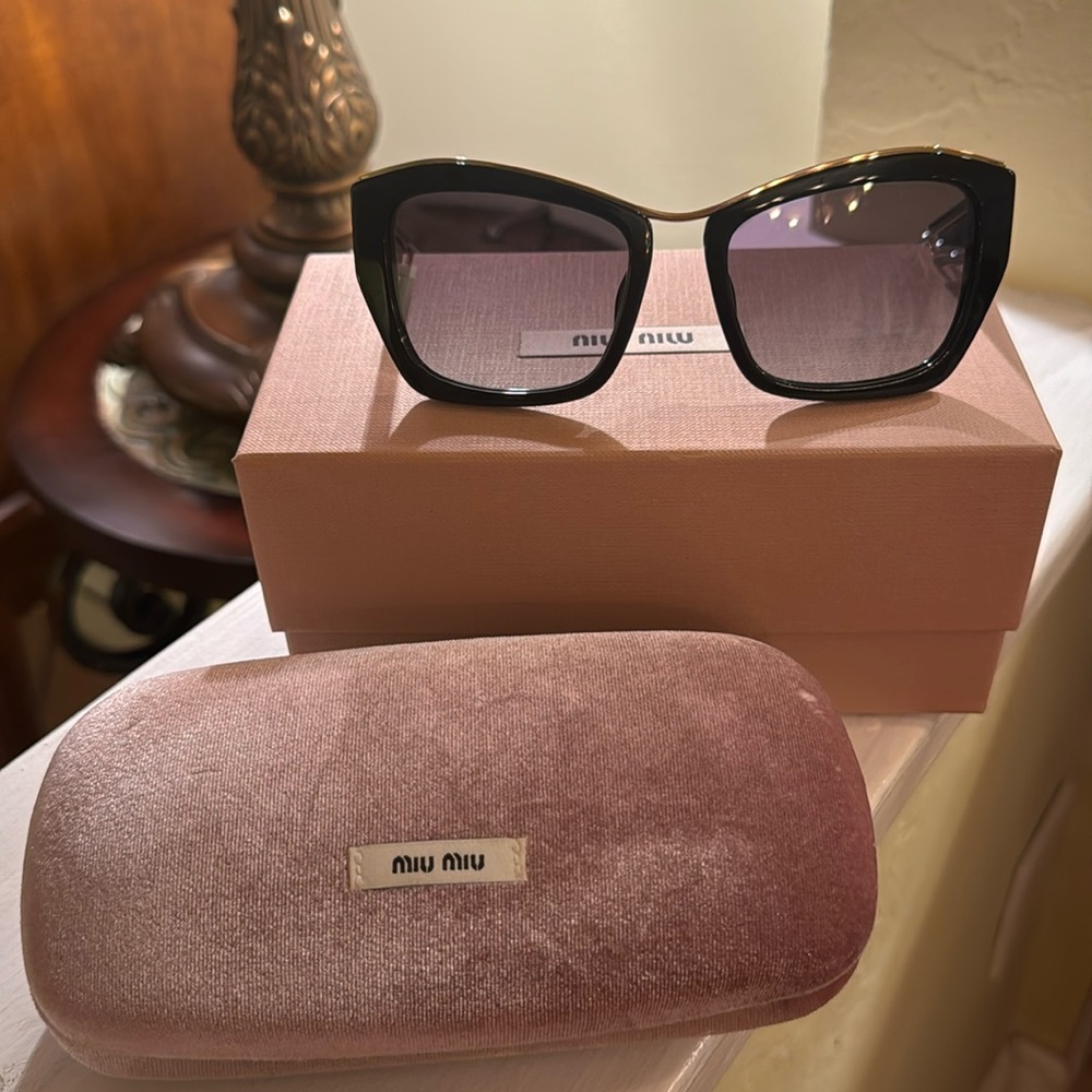 Miu Miu sunglasses new